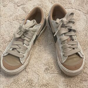 Nike Beige and White Sneakers